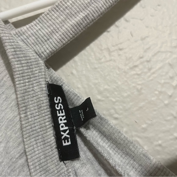 Express Wrap Top - Picture 6 of 7